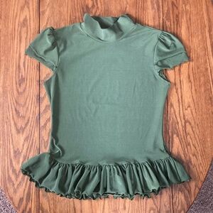 LOALDE Green Mock Neck Cap Sleeve Ruffle Blouse - Women's Size 4